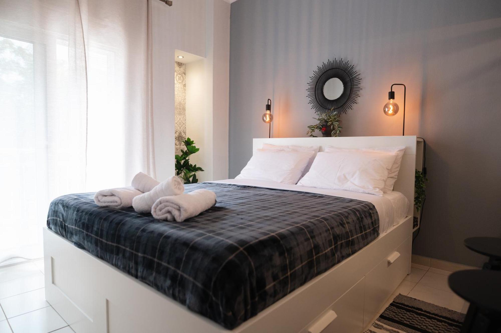 Sapphire Majesty Suite By Heaven'S Hall Luxury Suites อเล็กซานโดรโพลิส ภายนอก รูปภาพ
